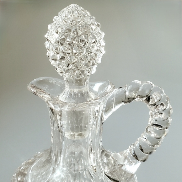 1890s "Dewdrop" Clear Hobnail Decanter w/ Handle by Model Flint Glass Co - Picture 3 of 14